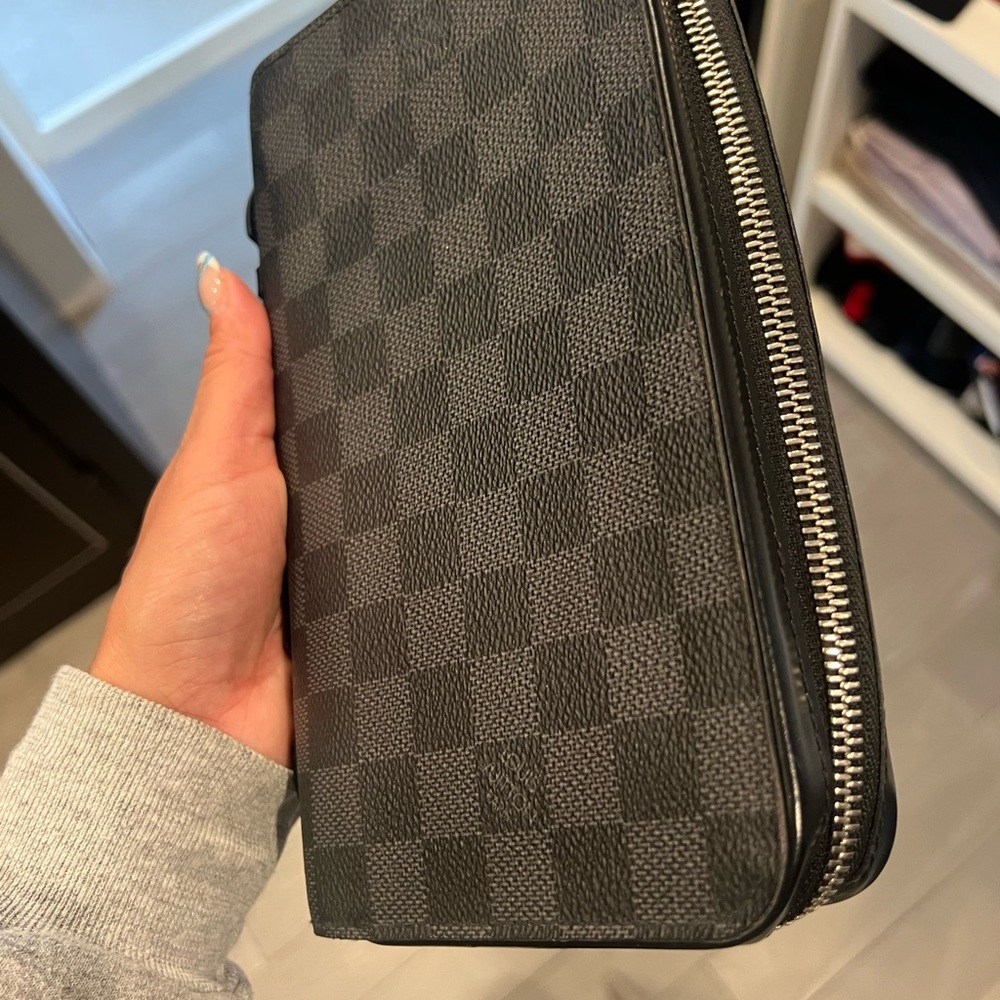 Large mens LV WALLET
